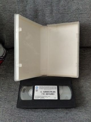 Película VHS "El guardaespaldas"