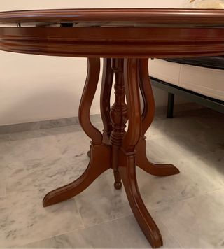 Mesa de madera redonda extensible