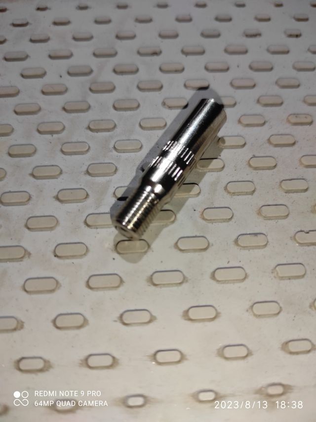 Alargador de válvulas patinete eléctrico