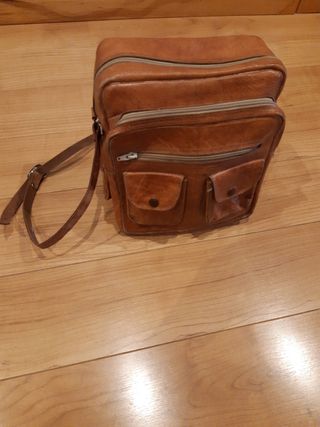 Bolso, mochila cuero auténtico 