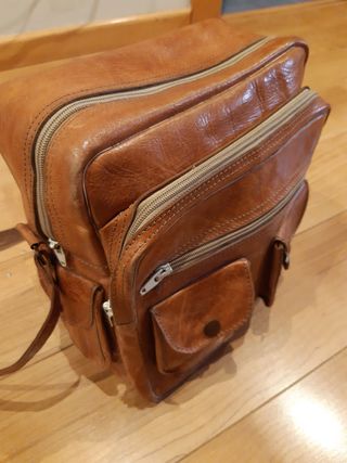 Bolso, mochila cuero auténtico 