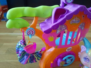 Bellie y la casa del árbol Beastles