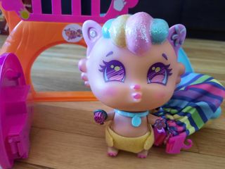 Bellie y la casa del árbol Beastles