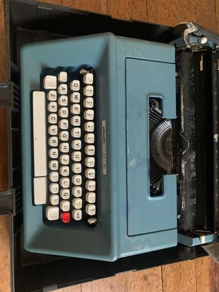 maquina escribir olivetti