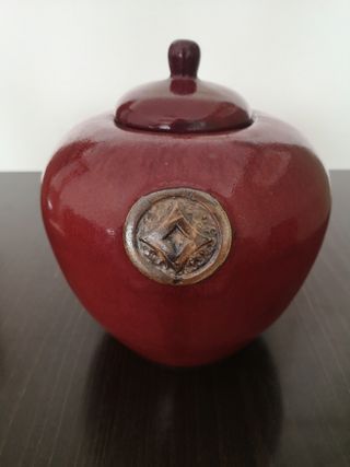 Jarrón o tibor rojo esmalte sangre de toro Becara