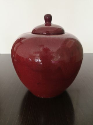 Jarrón o tibor rojo esmalte sangre de toro Becara