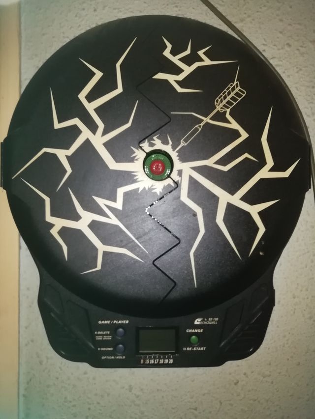 Diana eléctrica con dardos funciona perfectamente