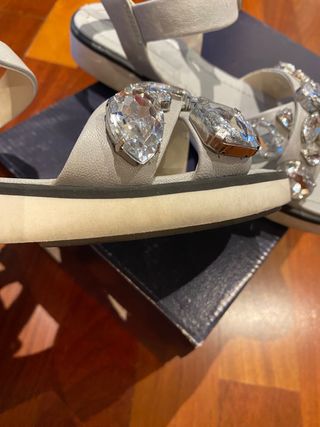 Sandalias piedras