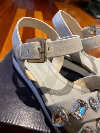 Sandalias piedras