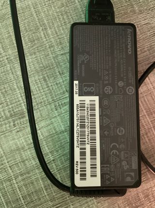 Workstation ThinkPad Pro Dock - Lenovo + cargador