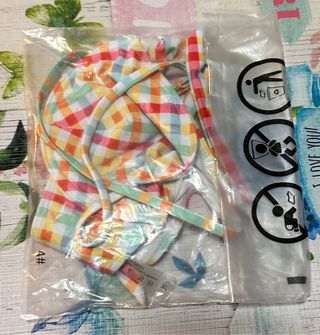 Parte de arriba de bikini nuevo