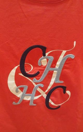 Camiseta roja Carolina Herrera