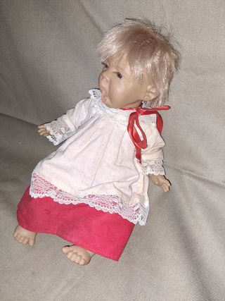 MUÑECA BERENGUER, CUERPO DE TRAPO, GESTITOS ??