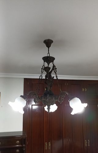 Lámpara de techo de metal