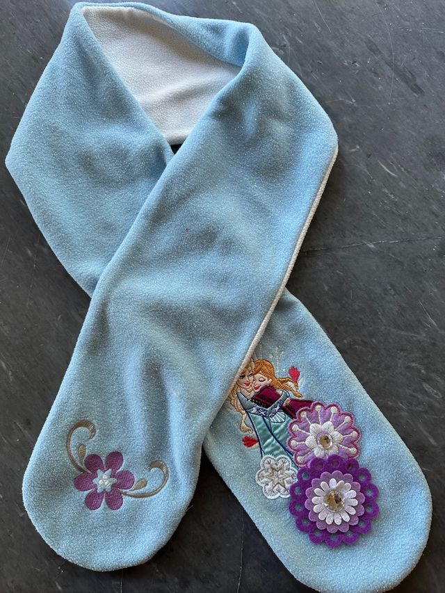 Gorro buganda y guantes de Frousen