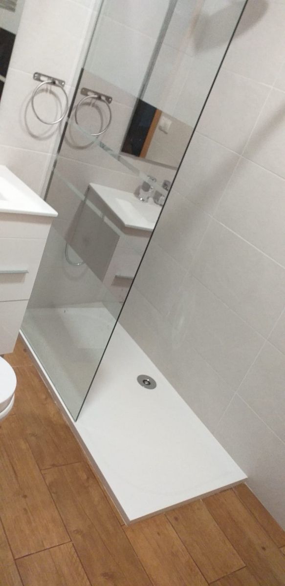 Cambiamos tu vieja bañera e instalamos plato ducha
