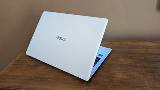 Notebook Asus i3