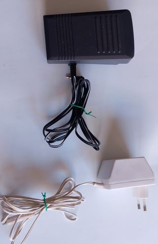 Pedal y enchufe maquina de coser Singer