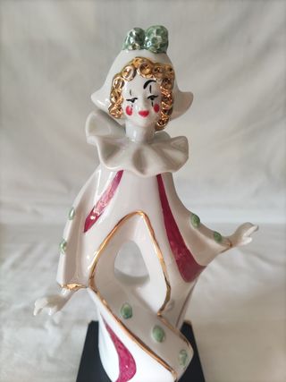 Figura de porcelana Regina Oro de Ley