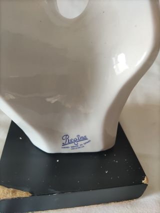 Figura de porcelana Regina Oro de Ley