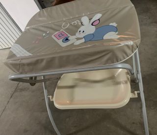 Cambiador con bañera