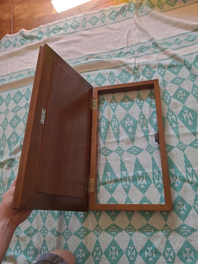 Cuadro cubre contador