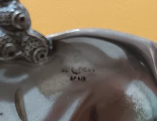 Antigua bandeja en forma de hoja