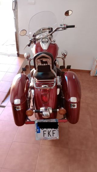 KAWASAKI VN 900 CLASSIC