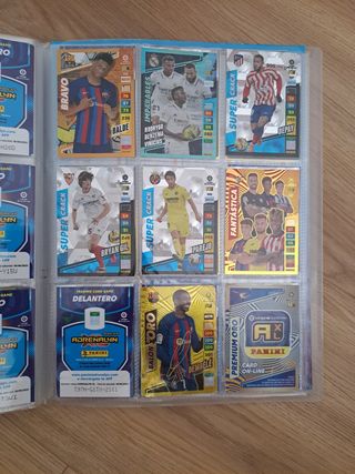 Álbum de cromos y los repes
