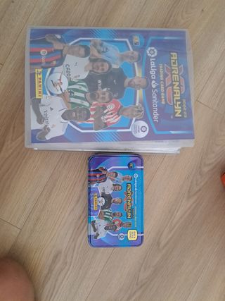 Álbum de cromos y los repes