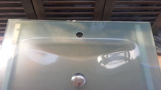 Lavabo cristal suspendido