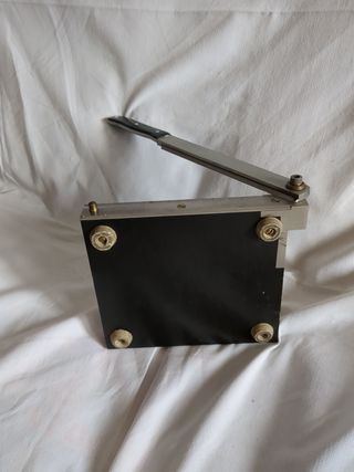 Guillotina de papel antigua