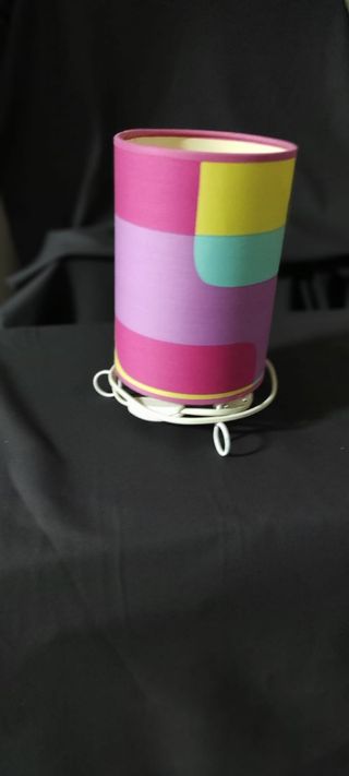 Lámparas y stor juvenil