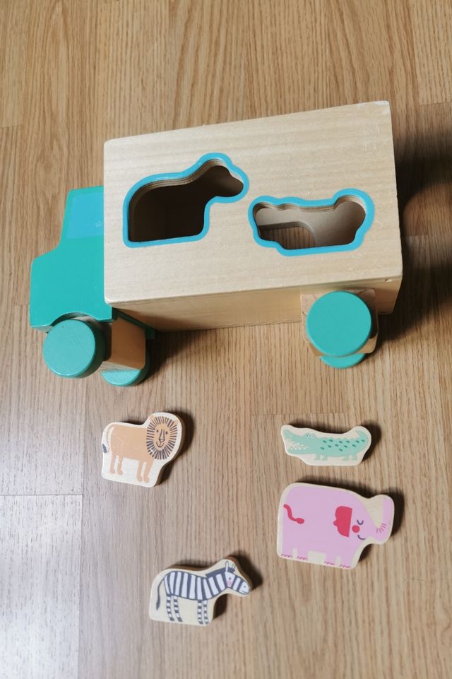 Juguete educativo de madera Hema