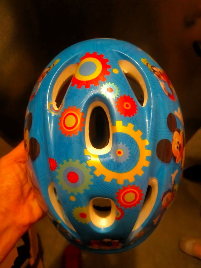 Casco infantil Disney