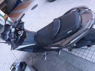 kymco ak 550cc