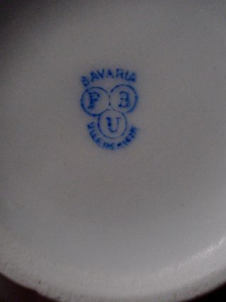 Taza y plato antiguo