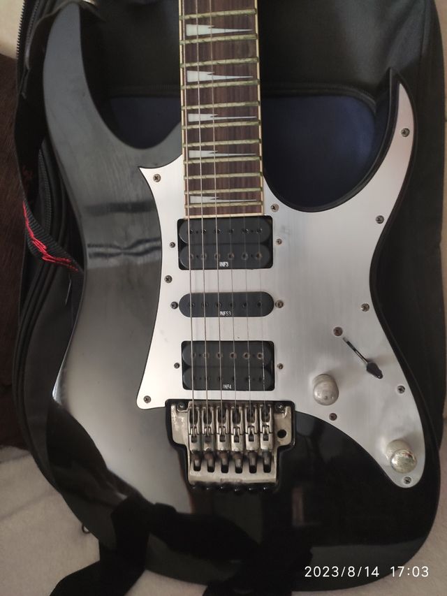 Guitarra eléctrica Ibanez