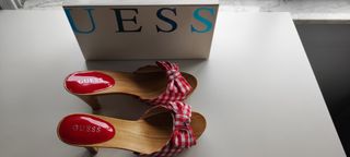 Sandalias Guess