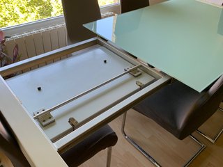Mesa extensible cristal templado