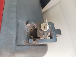 Maleta lateral derecha BMW