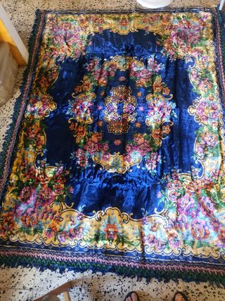 Colcha y alfombras italianas