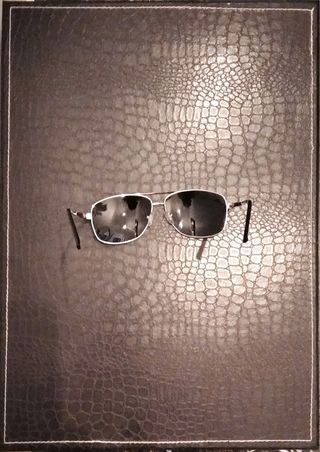 Gafas de sol polarizadas unisex cristales gris .