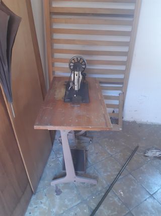 Máquina de coser SINGER