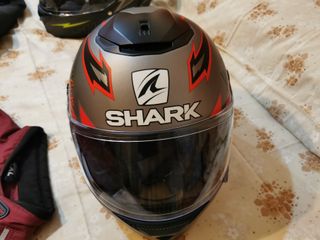 2 equipaciones de Moto Completas.