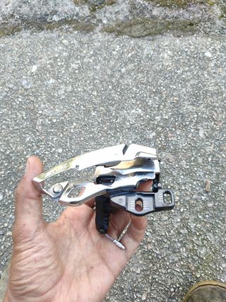 Desviador delantero Shimano slx 3 platos fd m670A