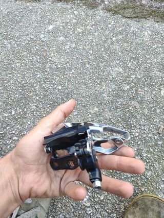 Desviador delantero Shimano slx 3 platos fd m670A