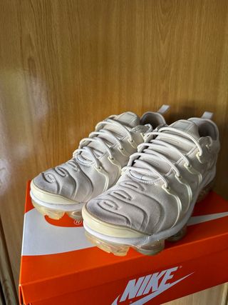 NIKE AIR VAPORMAX BLANCAS.