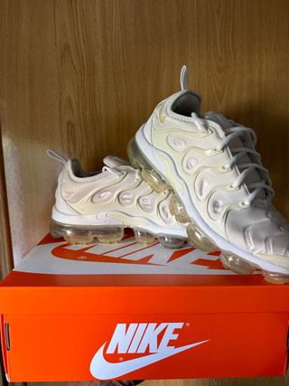 NIKE AIR VAPORMAX BLANCAS.