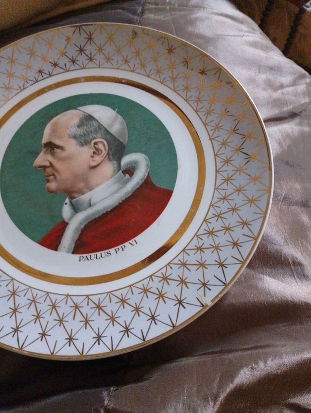 Oferta Plato Pablo VI dorado SanClaudio 25 cm